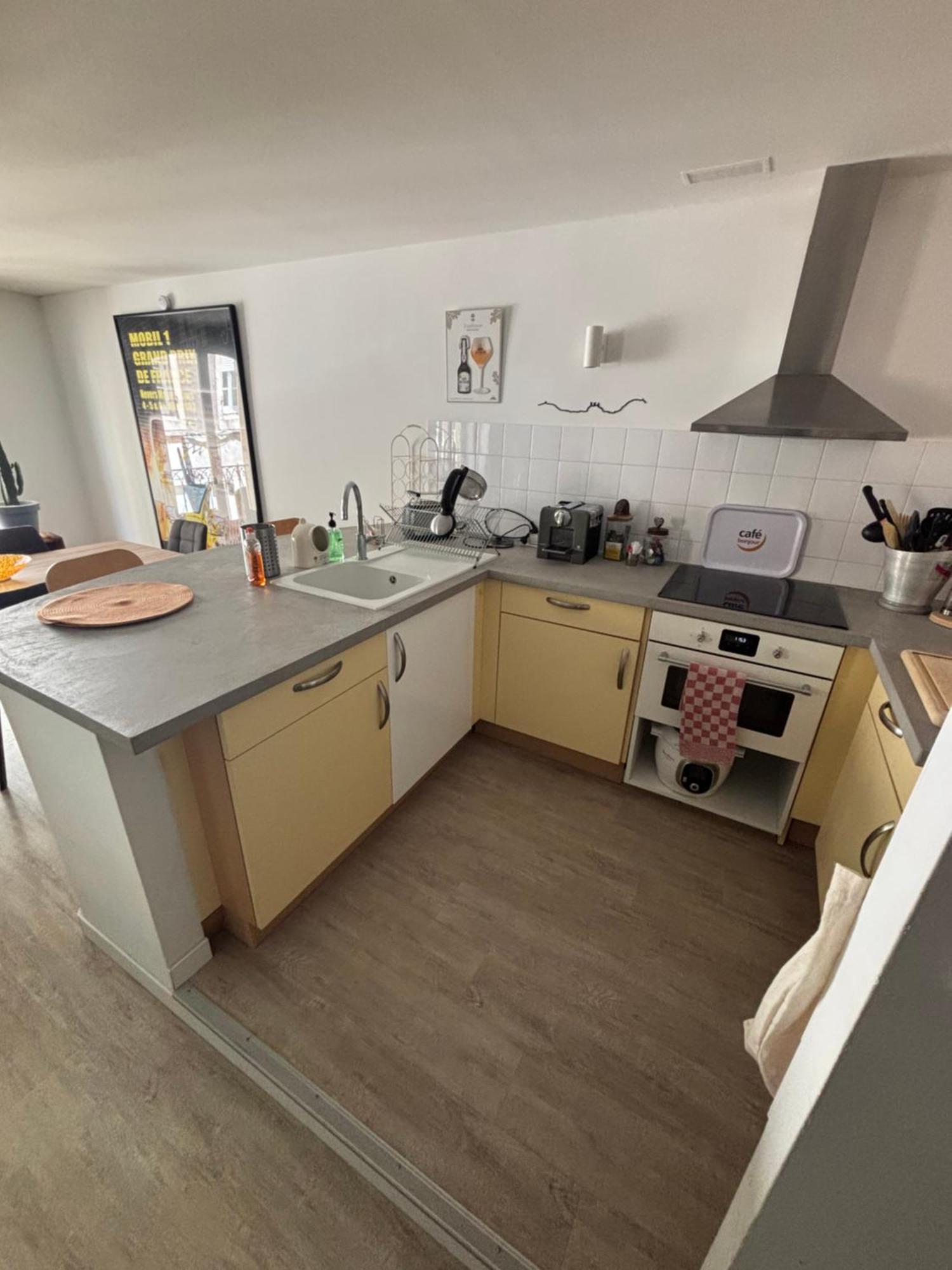 Bel Appartement Centre Ville De 푸아 외부 사진